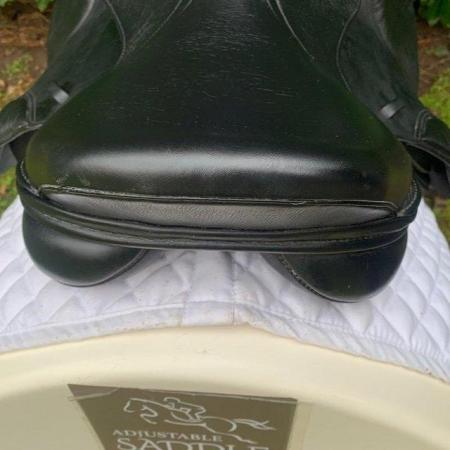Image 14 of Kent & Masters 16.5 inch S-Series Pony Jump saddle