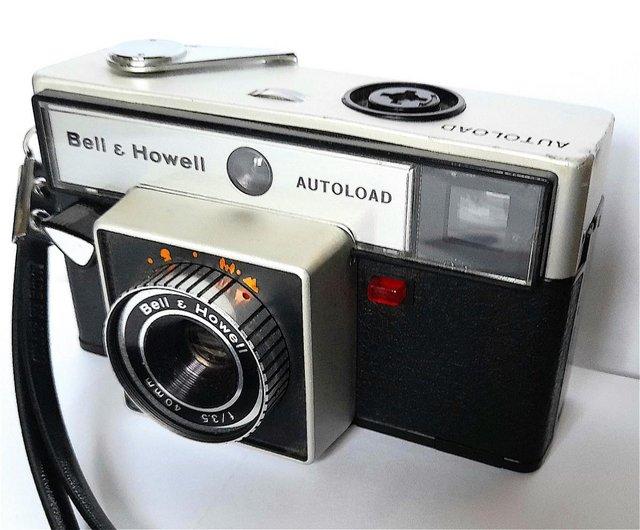 Preview of the first image of RARE 1967 BELL & HOWELL AUTOLOAD 340 CAMERA.