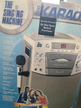 Image 3 of Karaoke, The Singing Machine SMG-190 Plus 6 Karaoke Disc's.