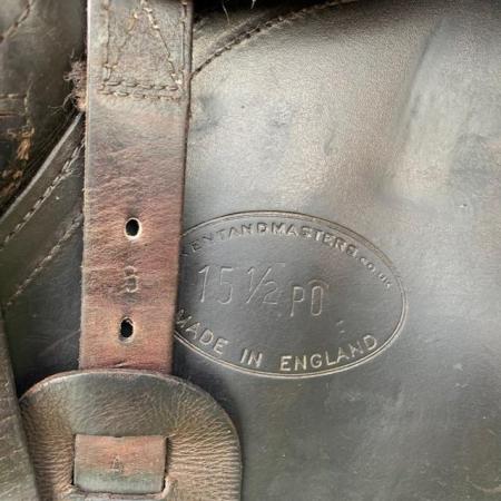 Image 7 of Kent & Masters 15.5 inch Pony Club saddle