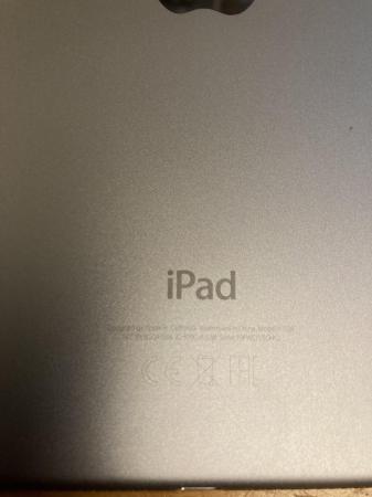 Image 2 of iPad mini 4th generation