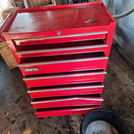 Image 1 of Red metal tool chest 7 drawers