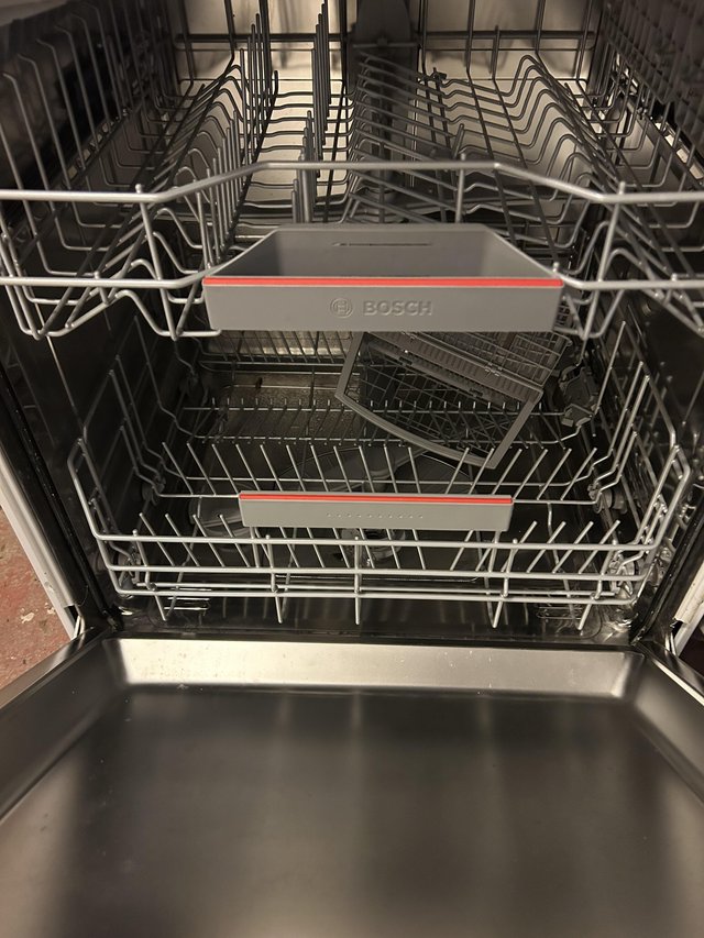 Preview of the first image of BOSCH serie 4 dishwasher.