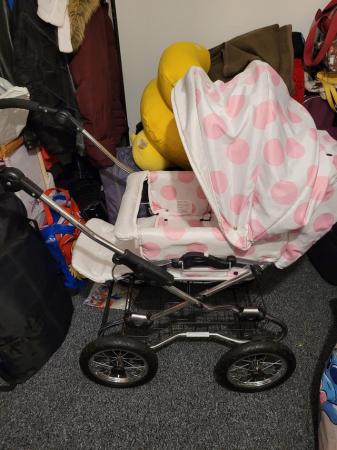 Image 2 of Leebruss Pram with Bassinet and chair