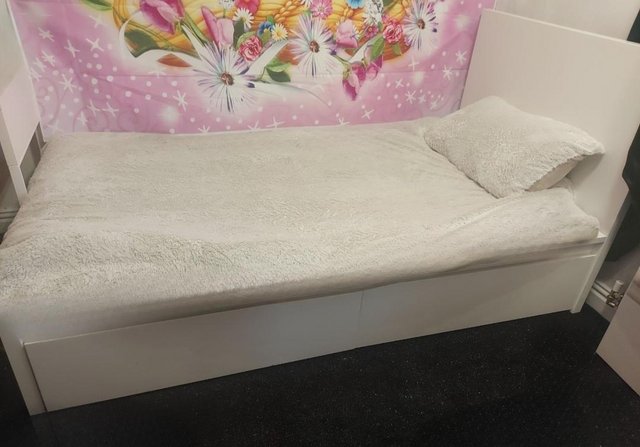 Image 1 of Ikea single malm bed with 2 draws & mattress