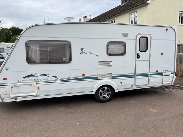 Preview of the first image of 2003 swift challenger 530 caravan.