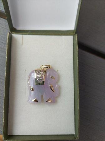 Image 4 of Beautiful lavender jade and gold elephant