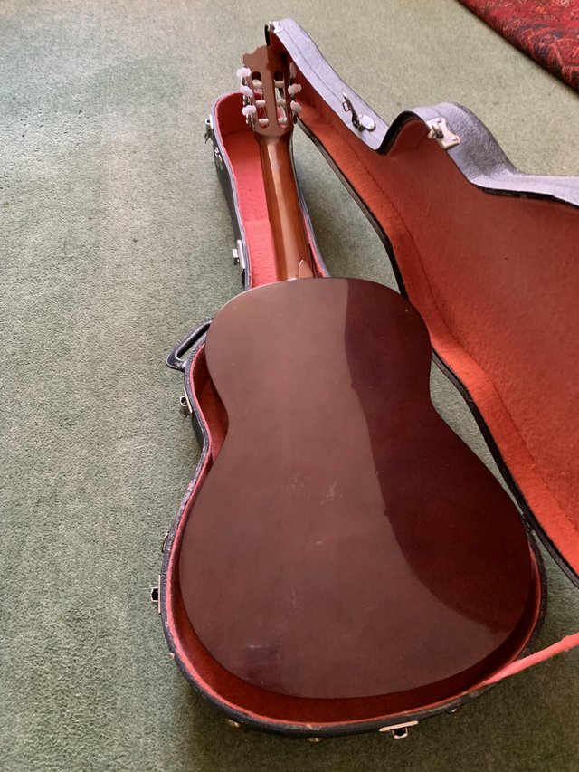 Preview of the first image of Vintage Yamaha Classical guitar G225 with vintage Case.