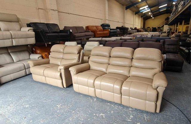 Image 3 of La-z-boy Tulsa cream leather electric 3+2 seater sofas
