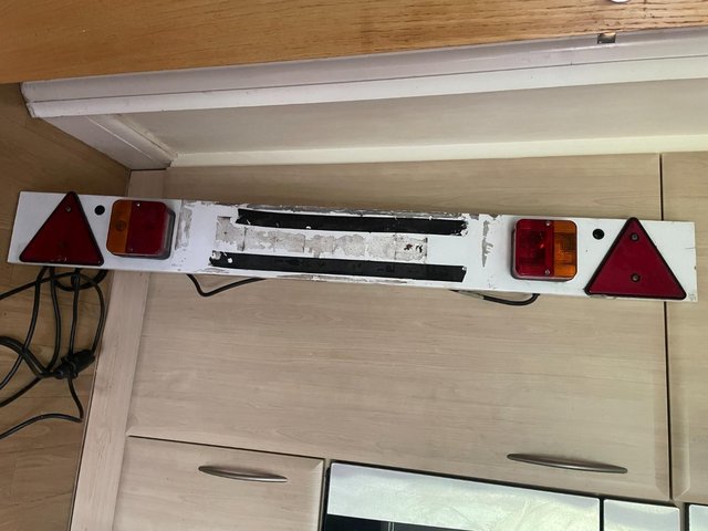 Preview of the first image of 4 foot trailer light board, all working good light covers.