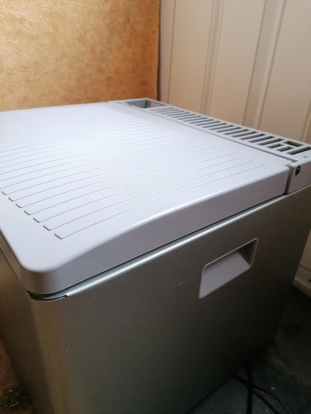 Preview of the first image of Dometic 3 way portable fridge.