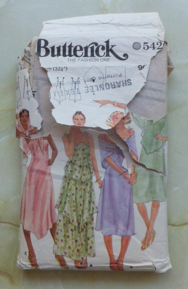 Preview of the first image of Butterick Dress Pattern 5420 - used once - Size 10.