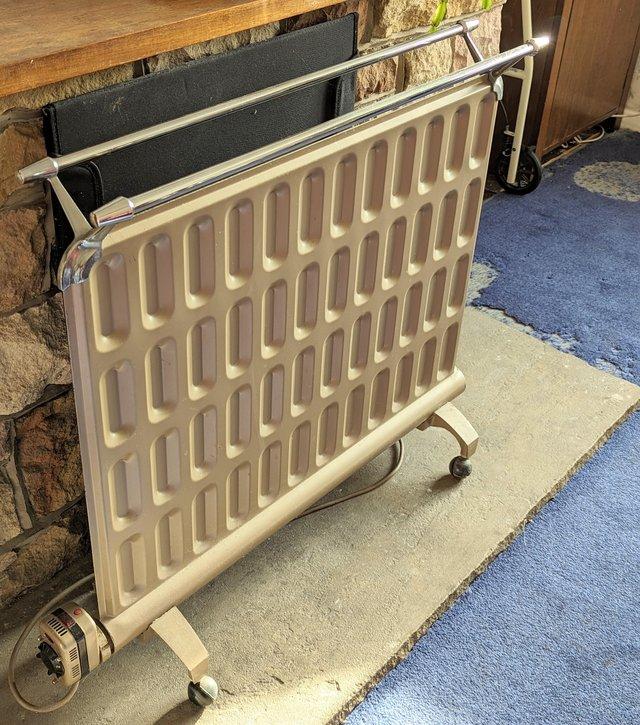 Preview of the first image of Oil Heater - Dimplex - Electric Radiator Vintage electric oi.