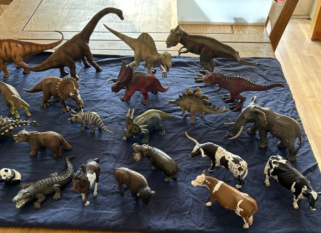 Preview of the first image of 27 Schleich Figures for sale.