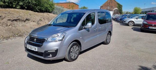 Image 5 of Automatic Disabled Access Peugeot Partner Low Mileage 2016