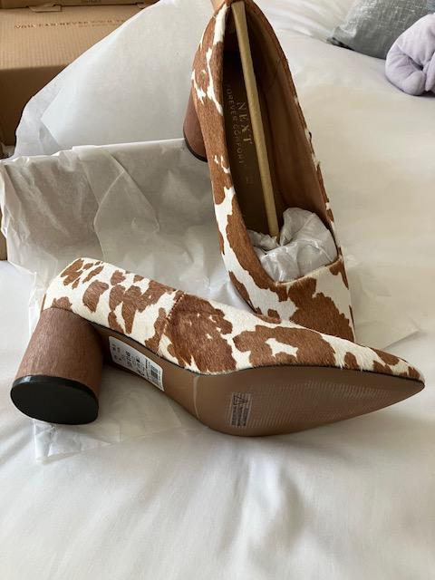 Preview of the first image of Animal Court shoe very unique. Never worn.