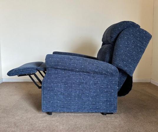 Image 12 of PRIMACARE ELECTRIC RISER RECLINER BLUE CHAIR ~ CAN DELIVER