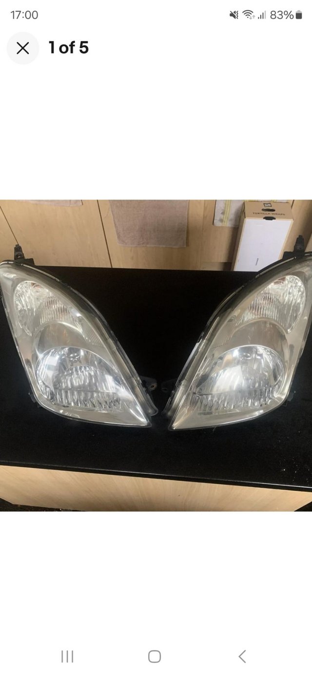 Preview of the first image of Swift sport headlights off 07 plate.