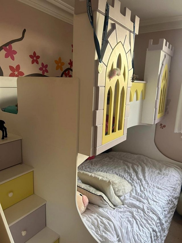 Preview of the first image of Princess Castle double bunk bed.