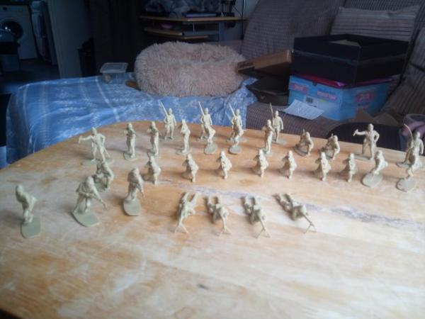 Image 1 of AIRFIX TOY SOLDIERS (1971)