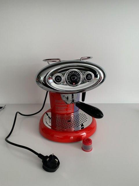 Preview of the first image of illy Coffee Maker Machine X7.1,.