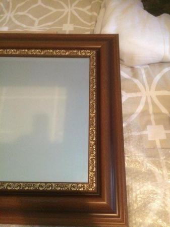 Image 3 of Quality Attractive Mirror with gold detail on frame