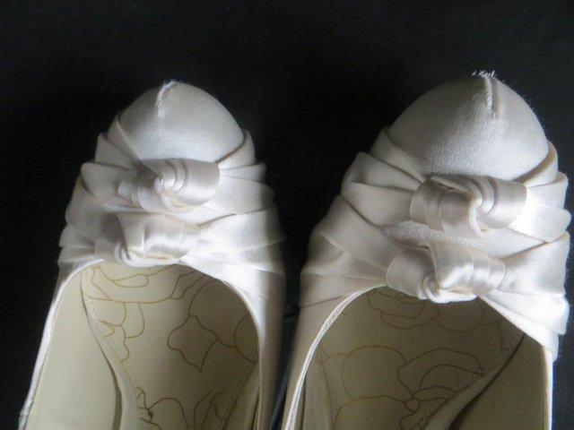 Preview of the first image of Silk fabric wedding/bridesmaid/going out shoe.