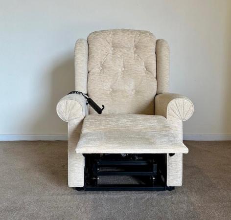 Image 5 of HSL ELECTRIC RISER RECLINER DUAL MOTOR CREAM CHAIR DELIVERY