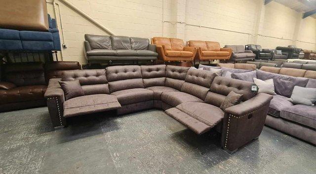 Image 3 of La-z-boy Hollywood brown fabric manual recliner corner sofa