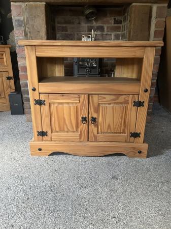 Image 1 of Oak corner TV stand - collection only