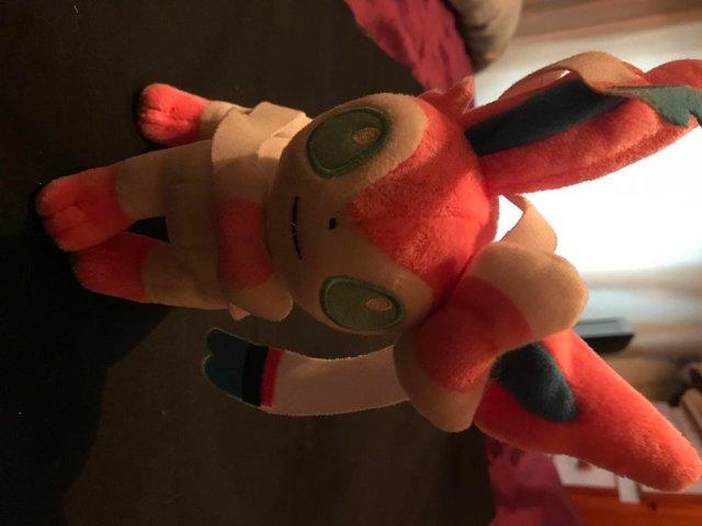 Preview of the first image of Plush toy 30cm Cartoon Sylveon Eevee Plush Dolls.
