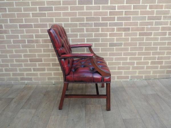 Image 7 of Chesterfield Ox Blood Fully Buttoned Chair (UK Delivery)