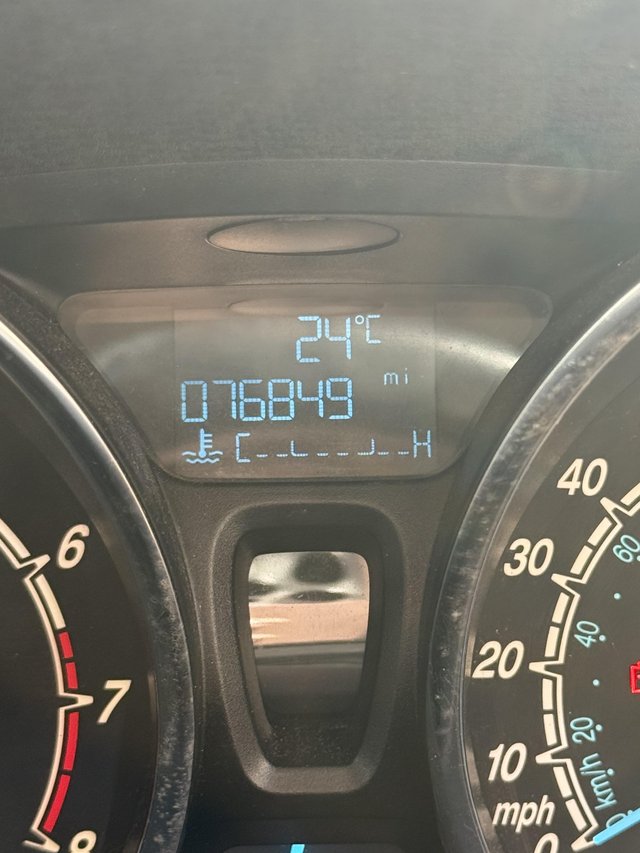 Ford fiesta eco boost 1.0 — photo 3 of 3