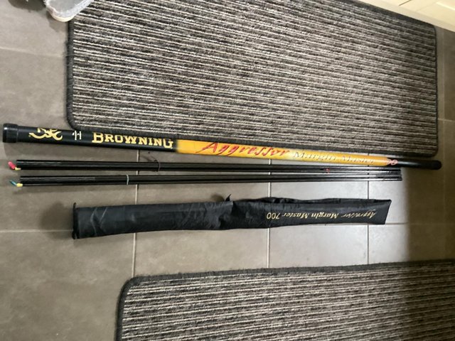 poles - Second Hand Fishing Tackle Buy and Sell with zero fees | Preloved