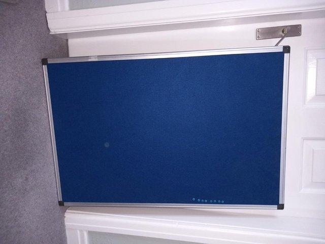 Preview of the first image of Lightweight aluminium framed notice board.