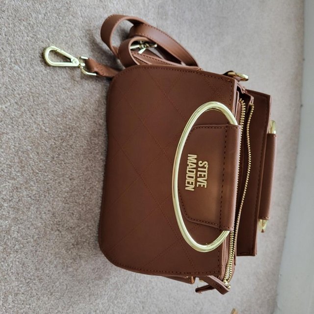 Preview of the first image of Steve Madden Hand Bag - New.