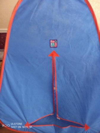 Image 2 of Freetime4kidz 2 Pop-up tents with tunnel