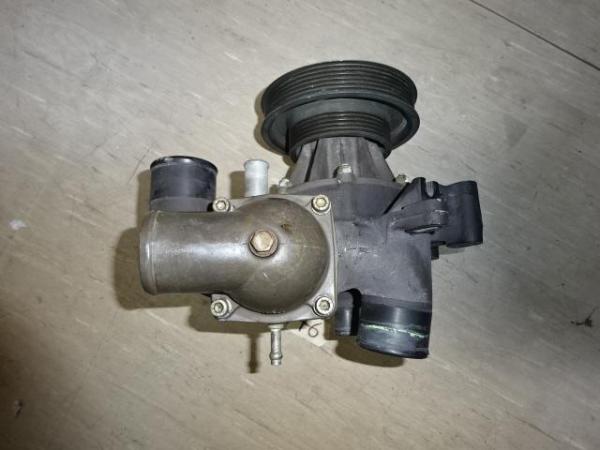 Image 3 of Water pump for Ferrari 360