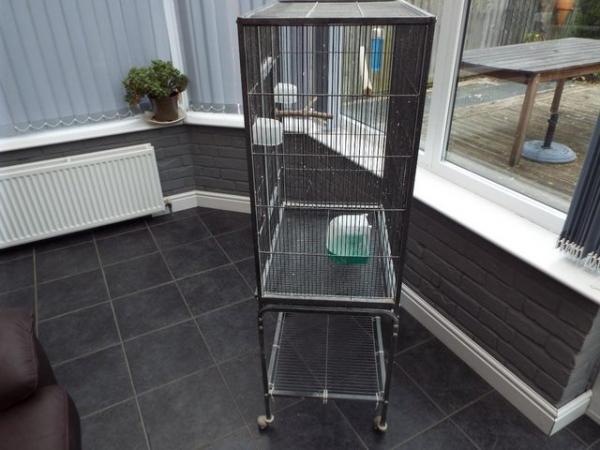 Image 2 of Hamberley Bird Cage on Stand with Wheels