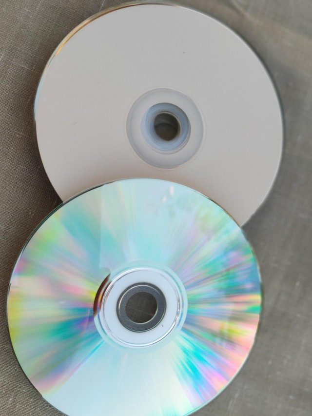 Preview of the first image of Bargain Spindle of 51 CDR-80 CDs 700MB, 1 CD-RW650.