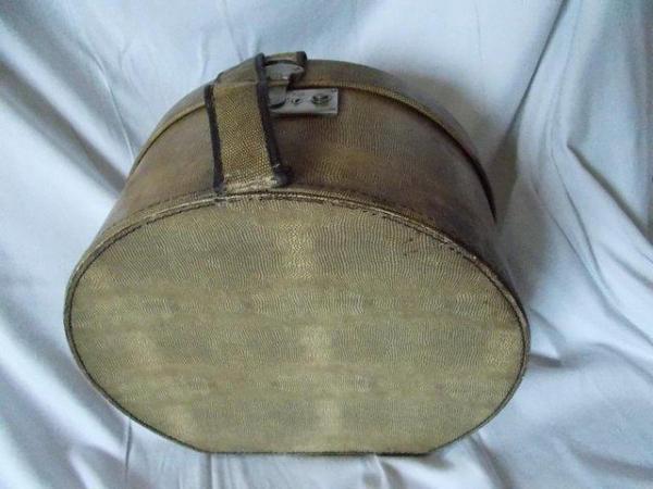 Image 1 of 1930s Hatbox, Vanity case fully lined, with key