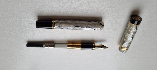 Preview of the first image of Parker Duofold International fountain pen.