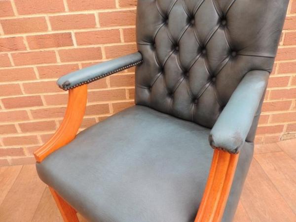 Image 10 of Large Chesterfield Chair (UK Delivery)
