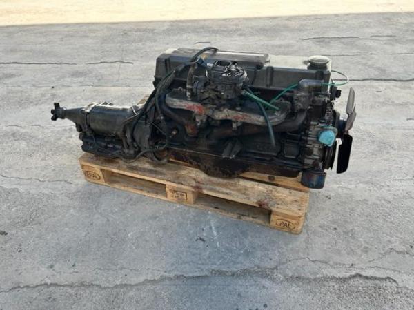Image 1 of Engine and gearbox for Opel Commodore