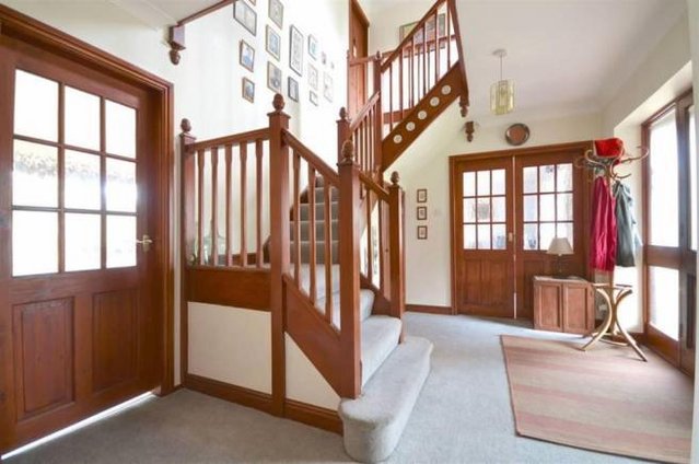 Image 2 of Detached house for sale near York.