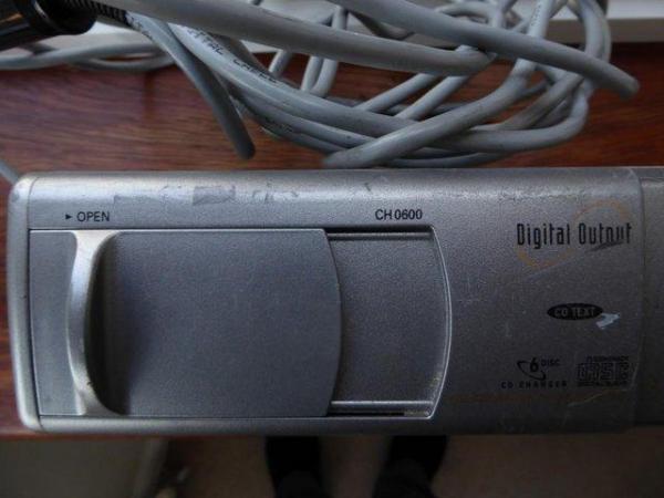Image 2 of Vdo Dayton Ch0600 Add On Auxiliary Car 6 disc Cd Multichange