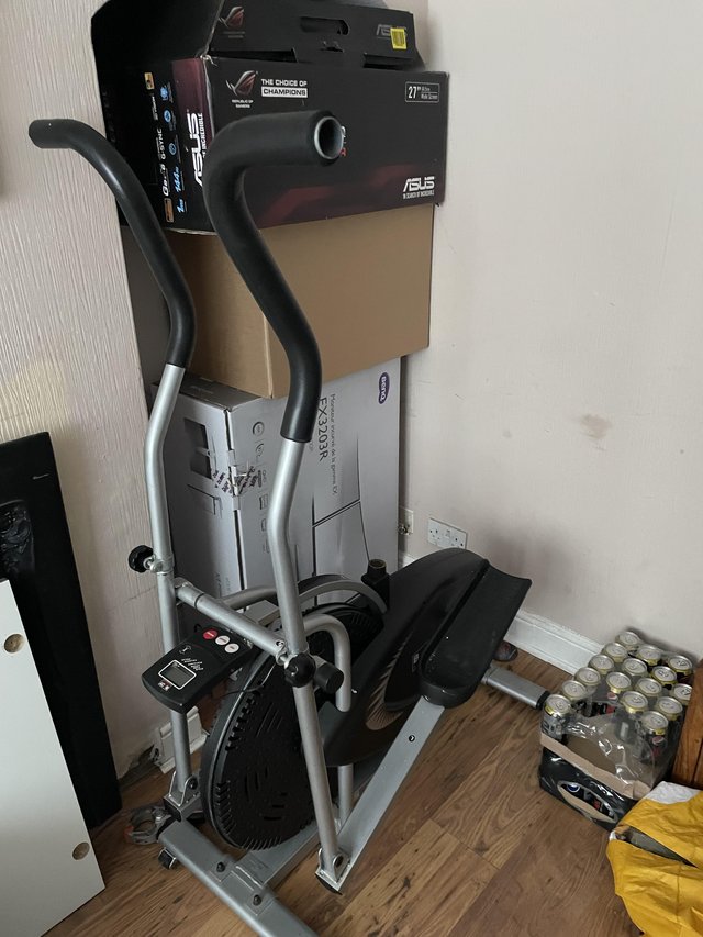 Preview of the first image of Cross trainer for sale...