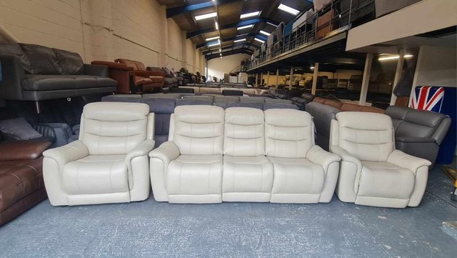 Preview of the first image of La-z-boy cream leather 3 seater sofa and 2 armchairs.