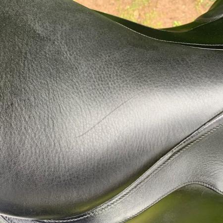 Image 11 of Bates 17 inch dressage saddle
