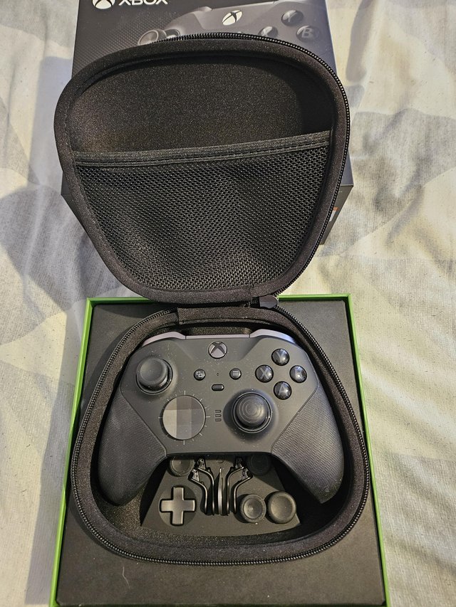 Preview of the first image of Xbox Elite Wireless Controller Series 2.